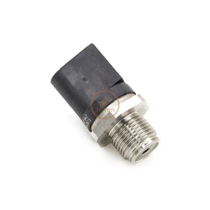 Sensor de Presión de Combustible Common Rail de Alto Rendimiento 0281006090 7420792328 8973615610 Piezas de Repuesto - Product Image 2