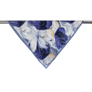 Pañuelo <span class=keywords><strong>de</strong></span> seda cuadrado 70*70cm pintado a mano con flores azules y hojas blancas - Product Image 2