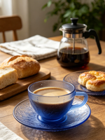 Bol et assiette en verre soufflé artisanal, bleu givré, art populaire fait main