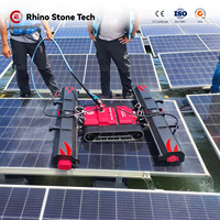 Robot intelligent de nettoyage de panneaux solaires, télécommandé, sur chenilles, pour centrales photovoltaïques, équipement de nettoyage solaire