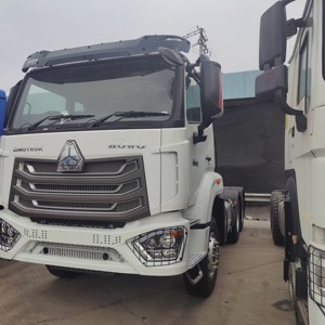 Camion tracteur SINOTRUK HOWO 6x4 371HP en bon état, camion tracteur HOWO à bas prix à vendre - Product Image 5