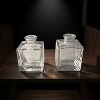 Nouvelle annonce : Décoration de salle de bain – Diffuseur de parfum d'ambiance 100 ml avec bâtonnets, flacon carré en verre