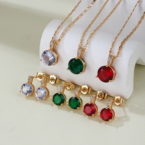 Set di Gioielli di Tendenza all'Ingrosso con Collana e Orecchini Placcati Oro 18k e <span class=keywords><strong>Zirconia</strong></span> Cubica da Donna - Product Image 1