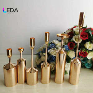 LEDA Juego de 6 Portavelas de Metal Dorado de Lujo para Decoración de Mesa de Boda - Product Image 1