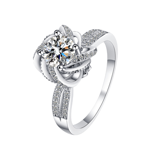 Bague de fiançailles vintage personnalisée en argent 925 plaqué platine, avec moissanite taille D VVS de 2, 3 ou 5 carats, sertie à griffes, certifiée GRA - Product Image 1