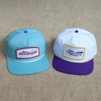 Casquette Snapback 5 Panneaux à Visière Plate avec Corde, Logo Tissé Personnalisé, Trous Découpés au Laser, Séchage Rapide, en Nylon, pour Pêche en Extérieur – Vente Chaude en Gros