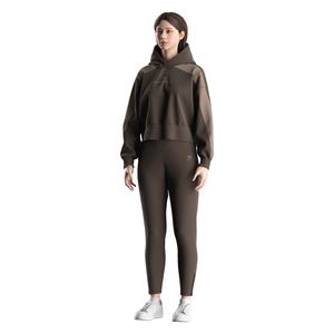 Ensembles de sweats à capuche courts tendance pour femmes, avec une coupe courte et élégante qui apporte une touche moderne aux tenues décontractées de tous les jours - Product Image 4