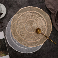 Sets de Table ronds dorés ajourés, tapis de Table lavables et essuyable, ensemble de tapis de Table en vinyle pressé pour dîner d'anniversaire, cuisine