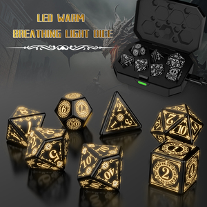 Custom DND Light Up Dungeons and Dragons 7 pezzi Per Set gioco da tavolo dadi pixel i dadi LED elettronici ricaricabili - Product Image 2