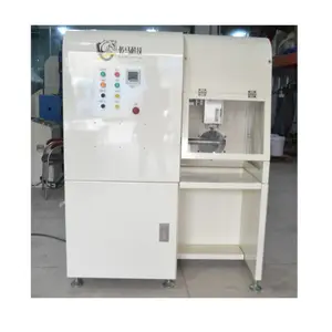 Automatic grinding and polishing machine for aluminum metal products