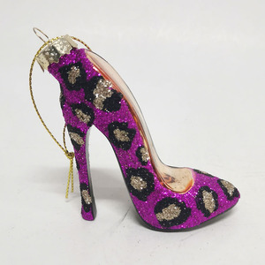 Décorations de Noël Glamour en forme de chaussures à talons hauts, ornements à suspendre pour sapin de Noël, décoration de Noël originale, cadeau de Noël en solde - Product Image 1