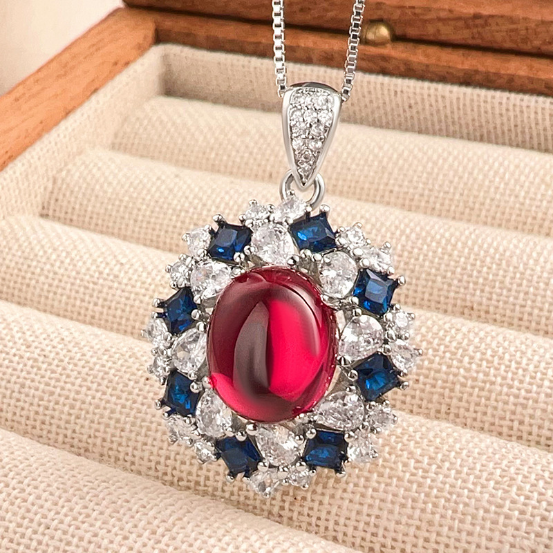 Pendentif en jade Honggang avec chaîne