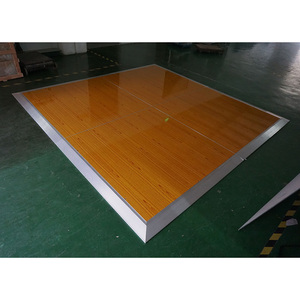 Plancher de danse modulaire léger et portable en bois pour mariage, 4x4 pieds - Product Image 3
