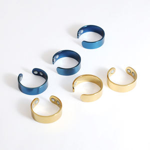 Grosir menyesuaikan baja tahan karat PVD emas berlapis mode menyesuaikan terapi magnet cincin Kesehatan - Product Image 1