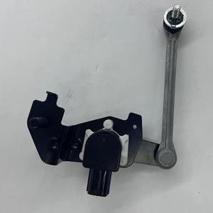 Bras de suspension inférieur 5S16590 LSH110 HST034 RH3768 924-774 8940734020 – Pièce de rechange pour suspension - Product Image 1