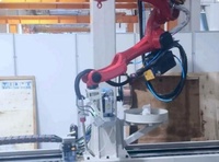Robot de soudage à rail inversé avec répétabilité de ±0,07 mm et résistance à la lumière de 180 000 lux