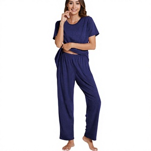 Conjunto de Pijama de 2 Piezas para Mujer, Diseño ODM, Invierno, Casual, Pantalones Anchos, Manga Corta, Color Sólido, Ecológico, Transpirable y Cómodo - Product Image 1