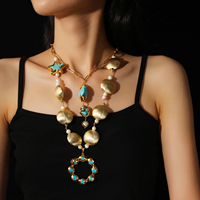 Collier de perles de turquoise bleue naturelle et de perles d'eau douce pour femmes bijoux à breloques en cuivre pour mariages et fêtes