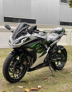 <span class=keywords><strong>Kawasaki</strong></span> Ninja <span class=keywords><strong>ZX</strong></span>-4R 399cc - Iluminación LED Completa y Cuadro de Acero Ligero Tipo Trellis, Moto de 4 Cilindros - Product Image 6