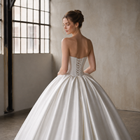 Robe de mariée de bal, style princesse, avec corset cœur, dentelle, perles, satin Mikado, traîne cathédrale, grande taille, sur mesure