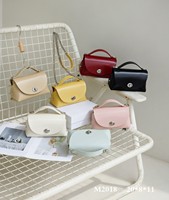 Tas Selempang Wanita Kulit Asli Desain Khusus, Tas Crossbody Rantai Modis, Tas Tangan Kecil Berkualitas Tinggi untuk Wanita