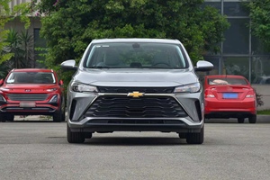 <span class=keywords><strong>Chevrolet</strong></span> Koruze d'occasion, berline essence 1.5L, pneus R16 205/55, cabine spacieuse 4 portes, idéale pour une utilisation familiale - Product Image 3