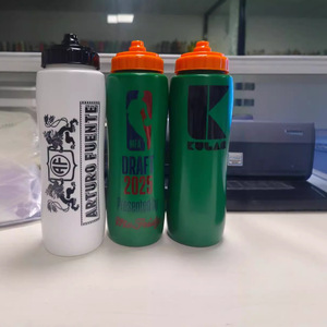 32Oz Nhựa Thể Thao Bóp Chai Nước Cách Điện Xe Đạp Chai Nước Cho Chạy Bóng Đá Bóng Đá Chai Nước - Product Image 4