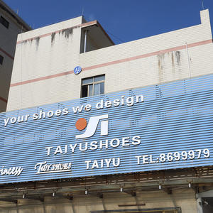 Chaussures à talons pointus pour femmes Taiyu 2026 – Support usine OEM ODM, conception en petites séries, chaussures de <span class=keywords><strong>mariage</strong></span> et de bureau, sandales d'été - Product Image 2