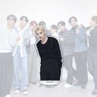 Standee d'équipe Kpop imprimé sur mesure, découpe en PVC de haute qualité pour les articles de merchandising Kpop, les rencontres de fans et la décoration de bureau