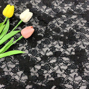 Tela de encaje de <span class=keywords><strong>terciopelo</strong></span> bordado con cordón Chantilly floral 3D francés negro al por mayor, malla transparente para vestido de noche y lencería de mujer - Product Image 1
