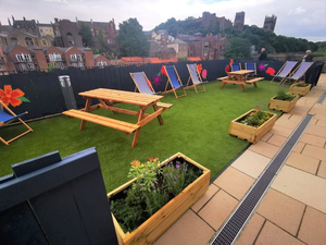 Gazon artificiel sans herbe et sans sable adapté aux animaux domestiques, peut être utilisé dans les cours, les balcons, les toits, les terrasses, les écoles - Product Image 2