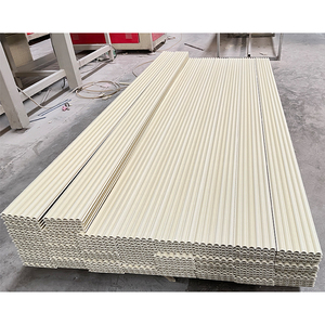 Panneau mural en <span class=keywords><strong>bois</strong></span> Madera Panneau <span class=keywords><strong>Tasseau</strong></span>, vente en gros, panneau mural en PVC, panneau mural rainuré WPC, panneau mural décoratif intérieur rainuré - Product Image 1