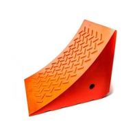 Nouveau Cale de Roue Manuelle Triangulaire Jaune en Polyuréthane Antidérapant Robuste 20 Tonnes pour Camion Remorque Bloc de Sécurité pour Stationnement
