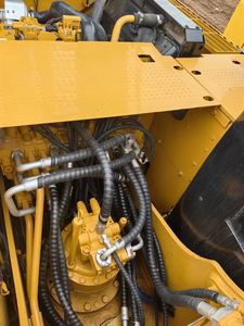 Excavateur Caterpillar CAT320D2L d'occasion 20 tonnes, matériel de construction sur chenilles de taille moyenne, en bon état avec moteur Isuzu à vendre - Product Image 5