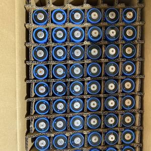 แบตเตอรี่แบบโซลิดสเตทชนิดทรงกระบอก รุ่น 40135 3.2V 15AH EV LF C40 C30 33140 15Ah สำหรับรถยนต์  สามารถชาร์จซ้ำได้ - Product Image 1