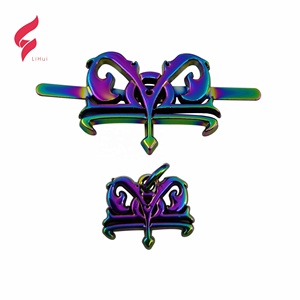 Placa de metal de aleación personalizada con forma de logotipo, abalorio pequeño de <span class=keywords><strong>angela</strong></span> hu - Product Image 1