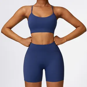Soutien-gorge de course en tissu recyclé pour femmes et gilet Slim Fit Compression extensible Short de yoga d'entraînement 2 pièces ensemble de vêtements de fitness