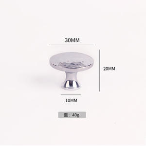 Perillas de Muebles Hechas a Mano de Latón Macizo Cromado Plateado, con Superficie Rugosa Martillada, Semirredondas, Antioxidantes y Texturizadas - Product Image 2