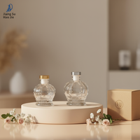 Flacon d'aromathérapie haut de gamme de 50 ml, flacon en verre en forme de couronne, flacon de parfum sans flamme de 100 ml pour l'ambiance de la maison