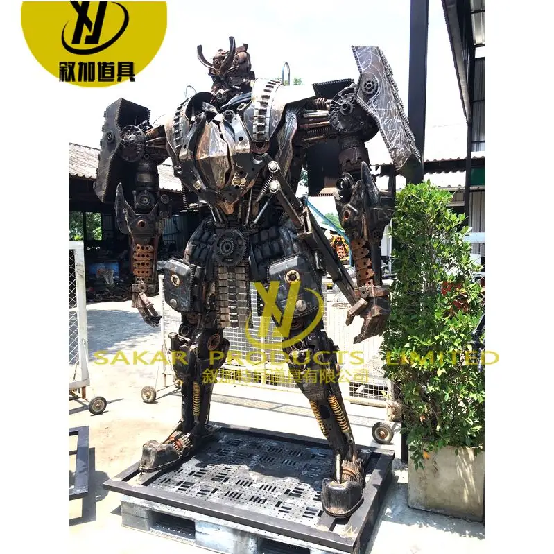 Design unico scultura gigante scultura robot in vendita