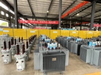 Transformateur immergé dans l'huile à trois phases et à double enroulement certifié CE ROOQ, 60 Hz, sortie 400 V, entrée multi-tensions 10-35 kV