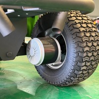 Robot tondeuse à gazon télécommandé sur roues, résistant à l'usure, largeur de coupe de 500 mm avec sac de ramassage d'herbe amovible