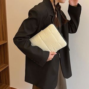 High Quality Custom Soft Cotton Shockproof Quilted Laptop Sleeve <b>Bag</b> Portable Business Puffer <b>Computer</b> Sleeve <b>Bag</b> for Daily Use - Product Image 6