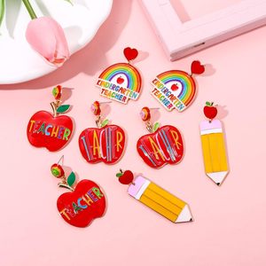 Regalo para el Regreso a Clases: Aretes con Forma de Corazón, Juego de Aretes Colgantes de Acrílico, Divertidos Aretes con Letras para Maestros - Product Image 2