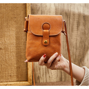Bolso para teléfono Nasman Retro de piel de vaca, cubierta cuadrada vertical de 7 pulgadas, bolso cruzado portátil para el hombro para uso diario - Product Image 4