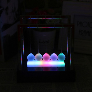 ZD362 all'ingrosso Home Office Science Desk Toys antistress Fidget Toys Newtons Cradle Balance Balls con luce a LED colorata - Product Image 6