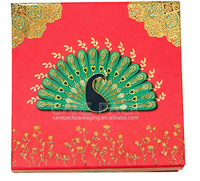 Boîte cadeau décorative en carton texturé paon vide pour mithai, avec fermeture magnétique