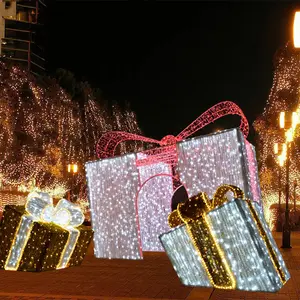 Weihnachten Hotel Einkaufszentrum Festival dekorative Dekoration leuchtende Geschenkbox Lichtdekoration