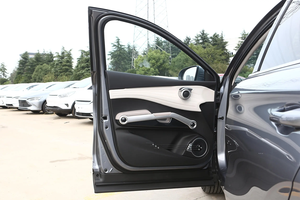 Le véhicule <span class=keywords><strong>électrique</strong></span> Byd Yuan Plus offre un excellent <span class=keywords><strong>rapport</strong></span> <span class=keywords><strong>qualité</strong></span>-<span class=keywords><strong>prix</strong></span> SUV Compact Byd Yuan Véhicule <span class=keywords><strong>électrique</strong></span> Byd Yuan Up New Energy Car - Product Image 6