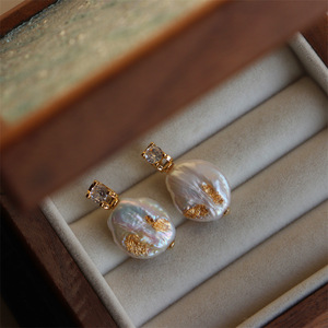 <span class=keywords><strong>Boucles</strong></span> <span class=keywords><strong>d</strong></span>'<span class=keywords><strong>oreilles</strong></span> en perles <span class=keywords><strong>d</strong></span>'eau douce tendance A1996 <span class=keywords><strong>Boucles</strong></span> <span class=keywords><strong>d</strong></span>'<span class=keywords><strong>oreilles</strong></span> en cristal Bijoux en <span class=keywords><strong>or</strong></span> pour femmes et filles - Product Image 2